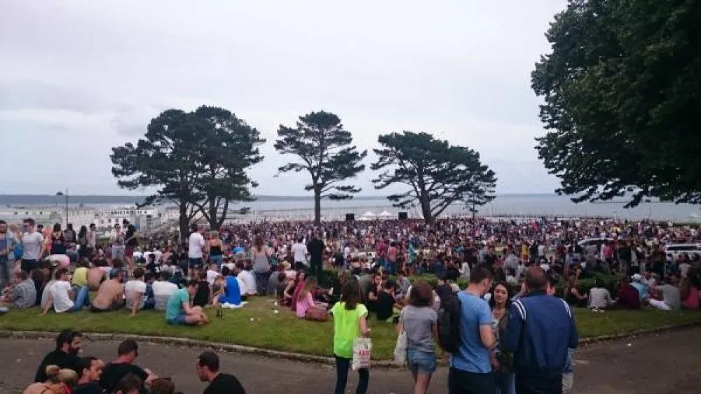 Illustration pour Guide de survie un samedi d&rsquo;Astropolis