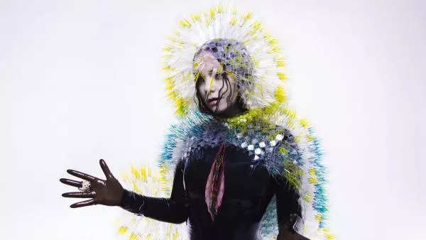 Illustration pour Le nouveau live de Björk est en live stream