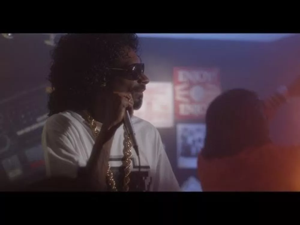 Illustration pour Clip&nbsp;: 7 Days Of Funk &#8211; « Faden Away »