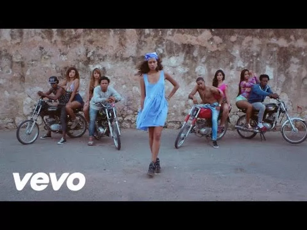 Illustration pour Clip&nbsp;: AlunaGeorge &#8211; « I&rsquo;m in Control »