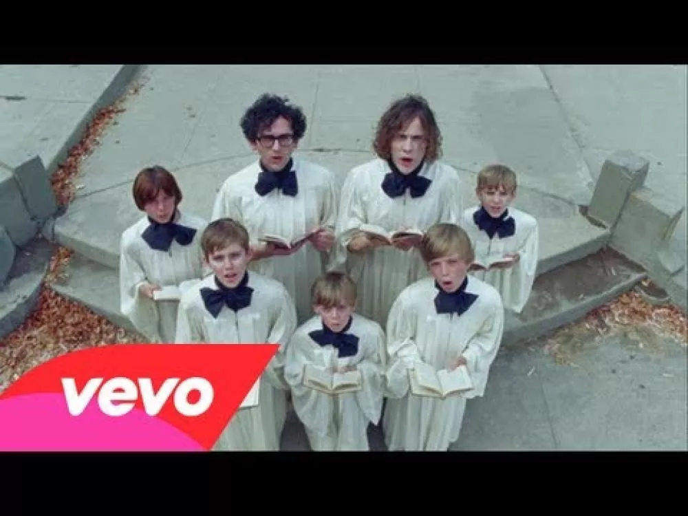 Illustration pour Clip&nbsp;: MGMT &#8211; « Your Life Is A Lie »