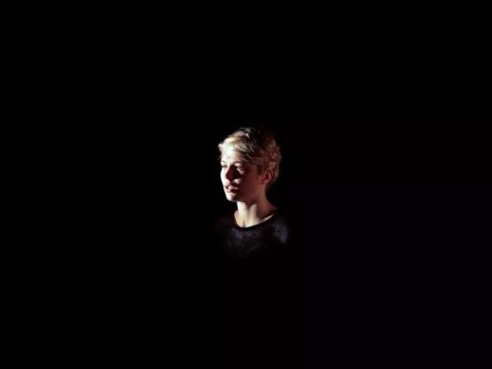 Illustration pour Clip&nbsp;: Pethrol &#8211; « Robotic Narcissus »