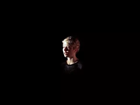 Illustration pour Clip&nbsp;: Pethrol &#8211; « Robotic Narcissus »