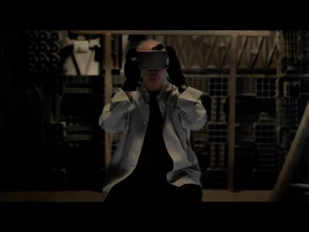 Illustration pour Clip&nbsp;: John Carpenter &#8211; « Night »