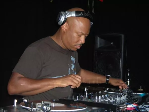 Illustration pour En écoute&nbsp;: le set hip-hop de Robert Hood au Weather Festival