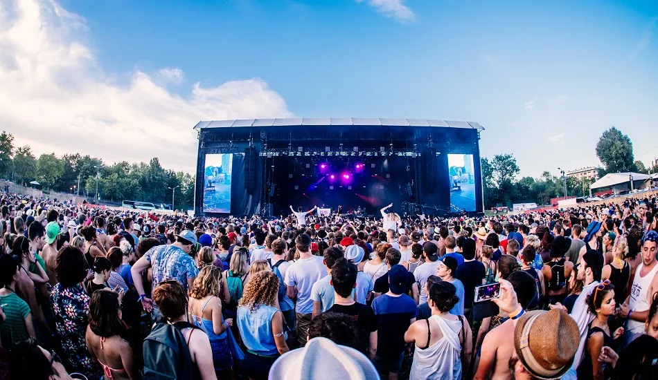 Illustration pour L&rsquo;interview éco-friendly de Christian Allex, programmateur du Cabaret Vert