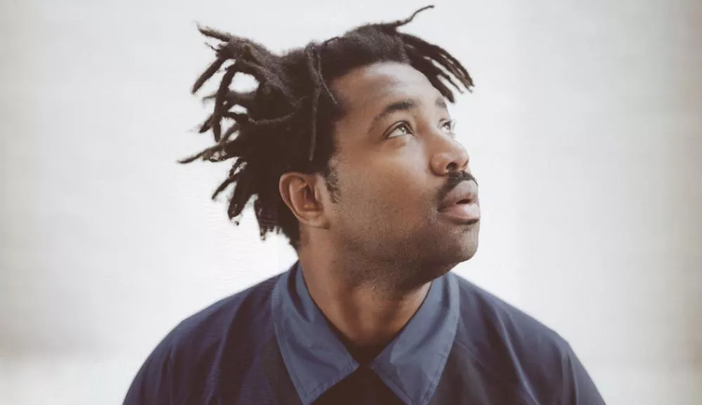 Illustration pour Le remix ensorcelant de « Minata Waraba » d&rsquo;Oumou Sangaré par Sampha