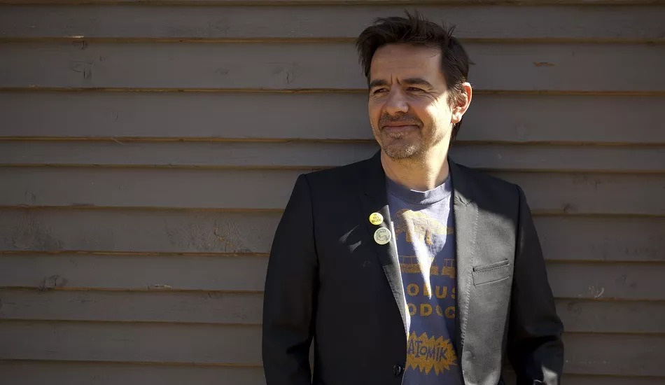 Illustration pour Cinq perles de Laurent Garnier qui ne sont ni « Crispy Bacon » ni « The Man With The Red Face »