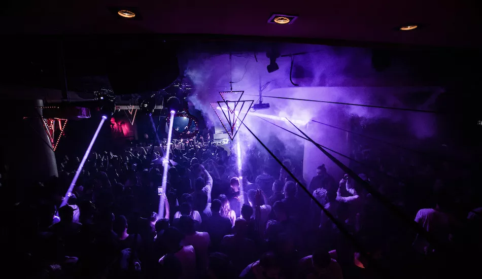 Illustration pour Off Week&nbsp;: six jours de fête avec Sven Väth, UNER et Skream au Pacha Barcelona