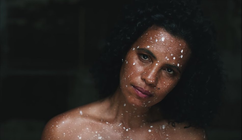 Illustration pour Four Tet, 3D (Massive Attack) et Neneh Cherry réunis sur un titre engagé