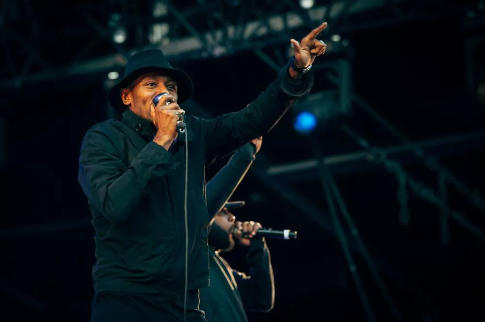 Illustration pour RES18-HD_JOUR2_Black Star_08_copyright-Olivier Hoffschir