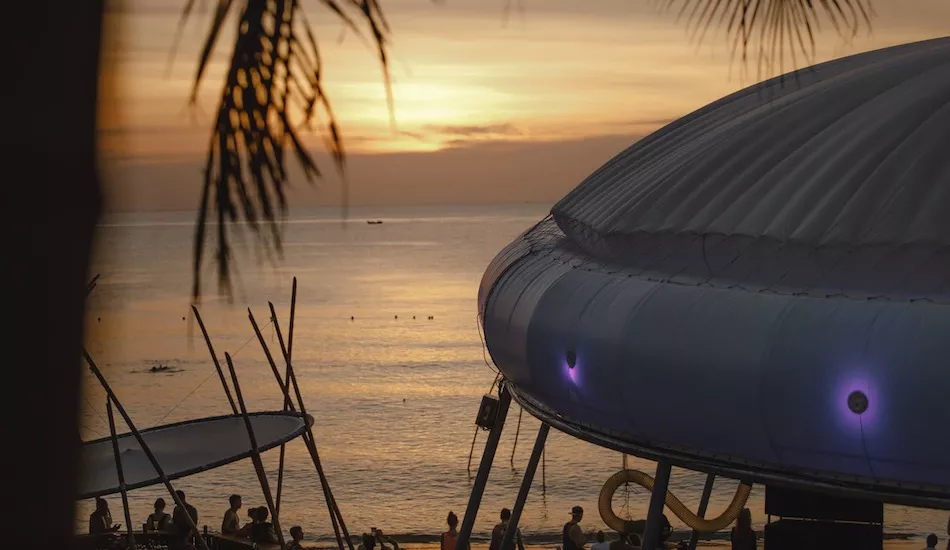 Illustration pour Epizode&nbsp;: 11 jours de house et techno sur les plages vietnamiennes avec Nina Kraviz, Praslesh et Ricardo Villalobos