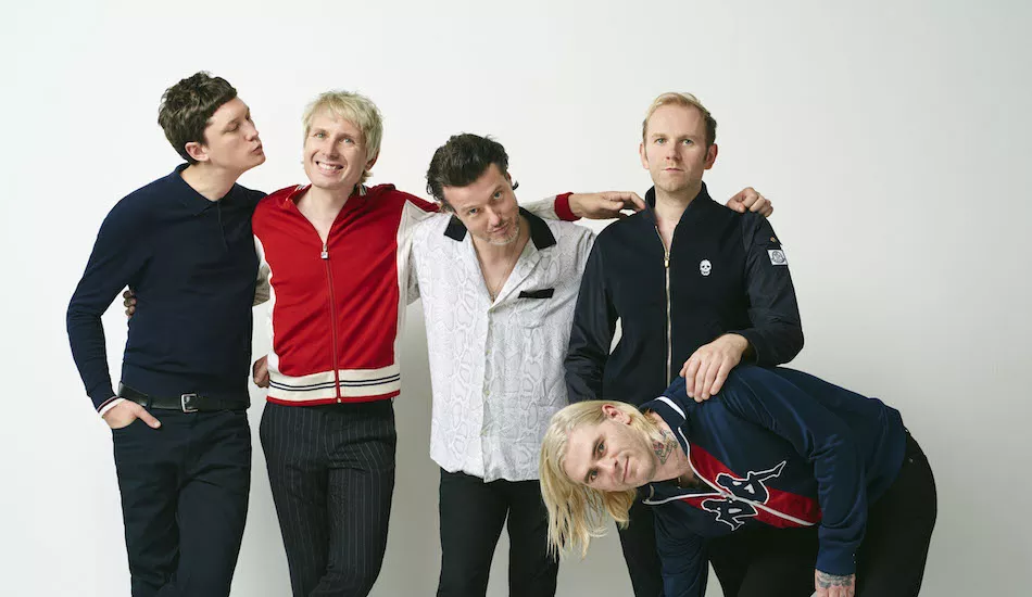 Illustration pour Franz Ferdinand vous invite à la ferme dans son dernier clip