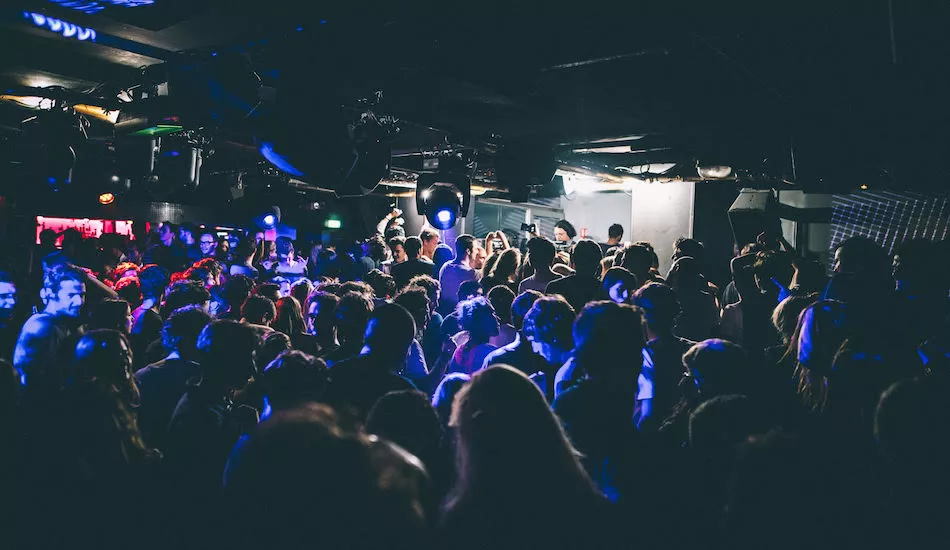 Illustration pour Concours&nbsp;: chers DJs, que diriez-vous de vous produire au Rex Club ?