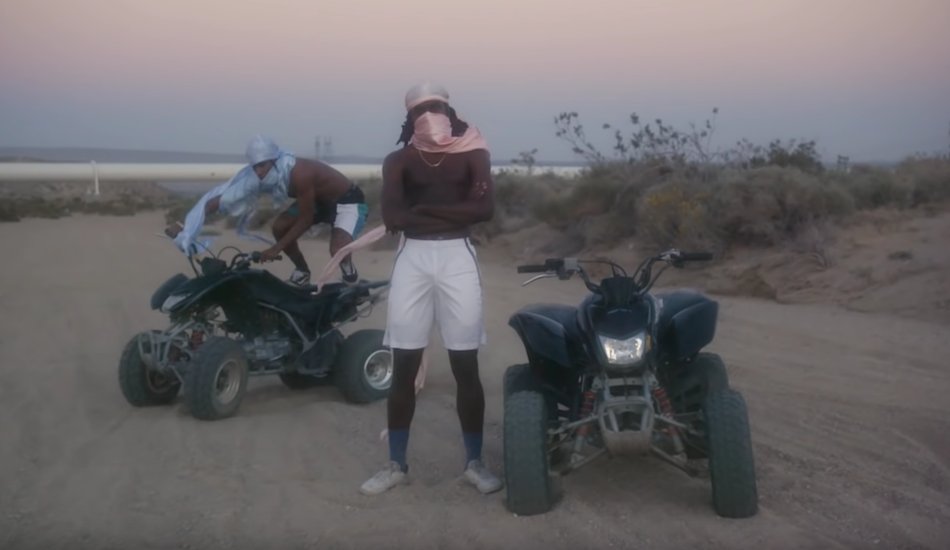 Illustration pour Tsugi Daily&nbsp;: Blood Orange et A$AP Rocky partagent le clip de « Chewing Gum »&#8230;