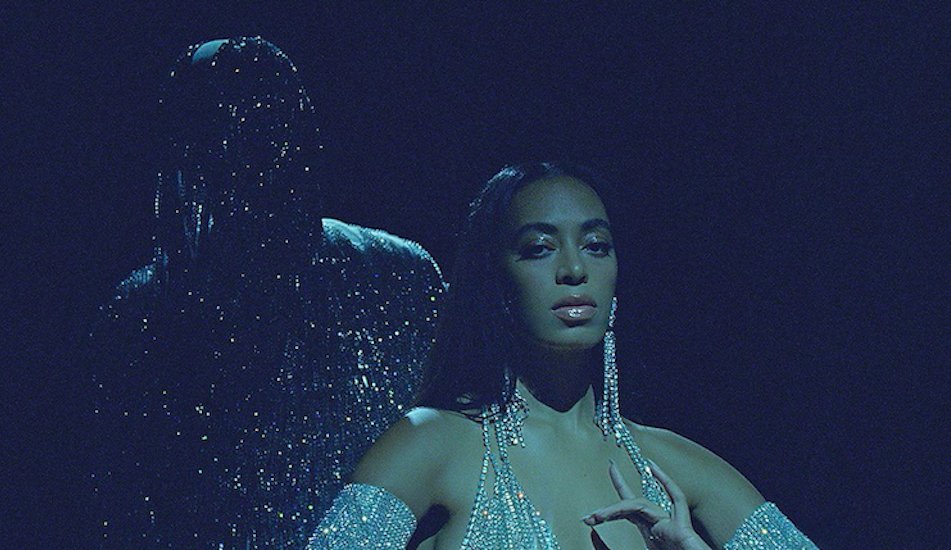 Illustration pour Solange annonce la sortie d&rsquo;une version longue de « When I Get Home »&#8230; au musée !