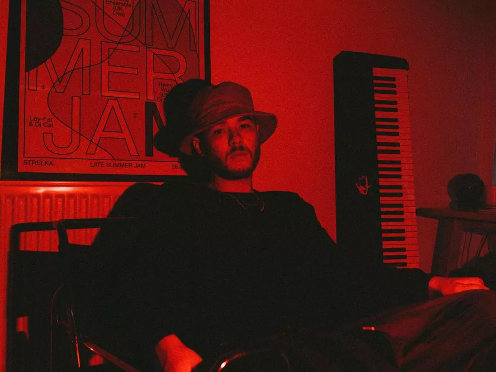 Illustration pour Inter[re]view&nbsp;: Ce superbe album de Kamaal Williams n’est pas du jazz, « c’est du Wu funk »