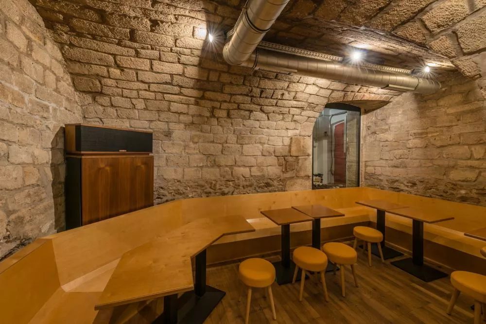 Illustration pour listening bars