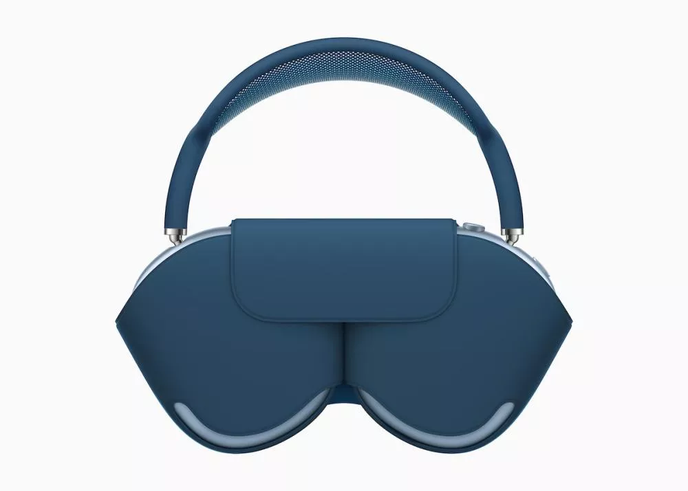 Illustration pour apple_airpods-max_smart-case-blue_12082020