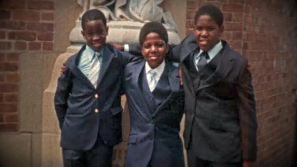 Illustration pour Biggie__I_Got_a_Story_to_Tell_00_15_56_18