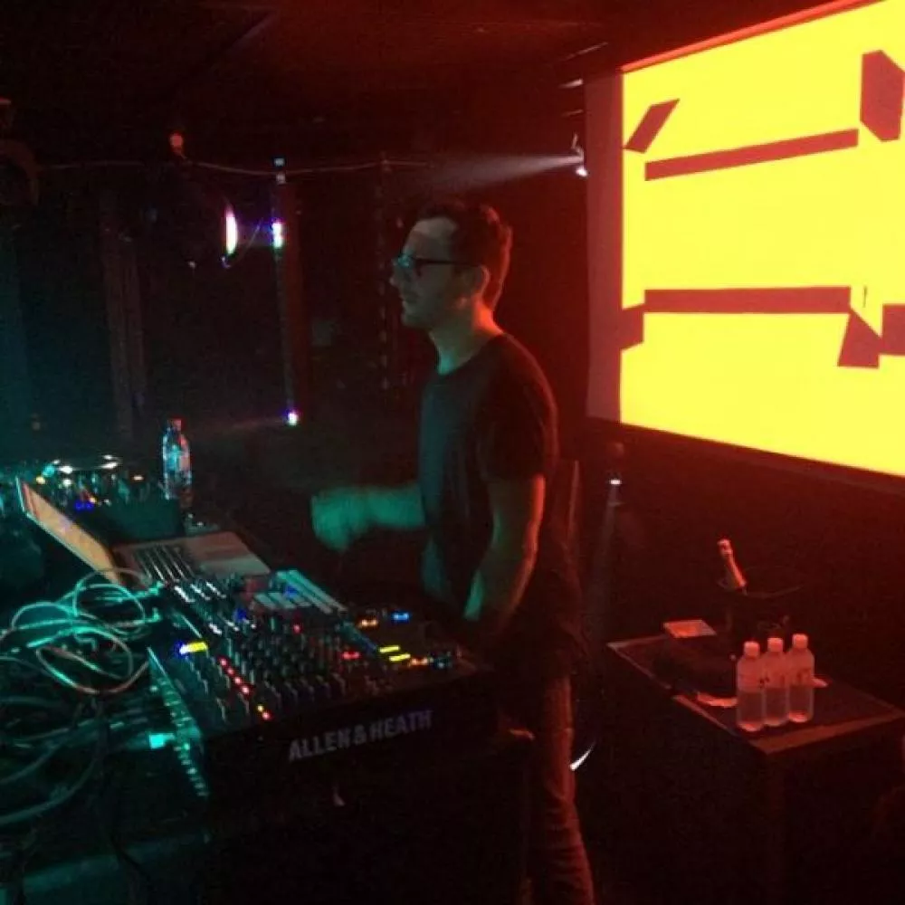 Illustration pour En direct de Germans do it better w/ Marek Hemmann (I.Boat, Bordeaux)