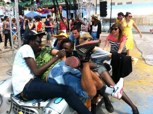 Illustration pour Otto 10 #5, sous les pavés, la plage