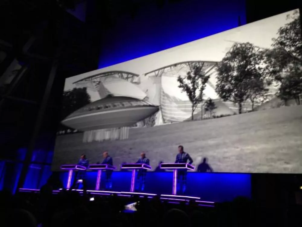 Illustration pour On y était: Kraftwerk à la Fondation Louis Vuitton