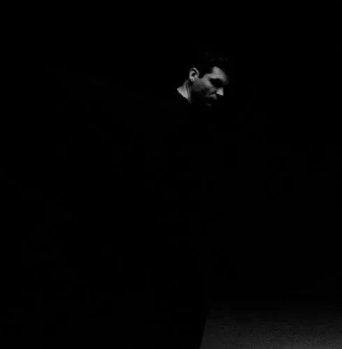 Illustration pour Torn Hawk&nbsp;: un mélange improbable à l&rsquo;esthétique VHS saturé de référence 80&prime;