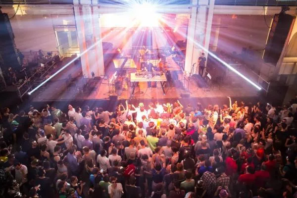 Illustration pour En direct de&#8230; Nuits Sonores 2015, épisode 2.