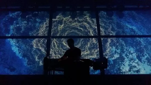 Illustration pour En direct de&#8230; Molécule à la Gaité Lyrique