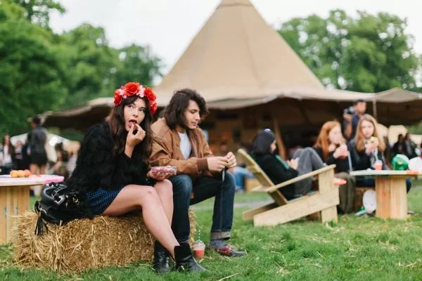 Illustration pour Festivals&nbsp;: l&rsquo;effet papillon