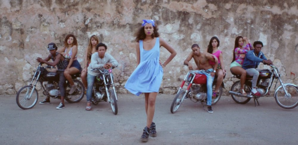 Illustration pour En écoute&nbsp;: AlunaGeorge collabore avec Flume sur le titre « I Remember »