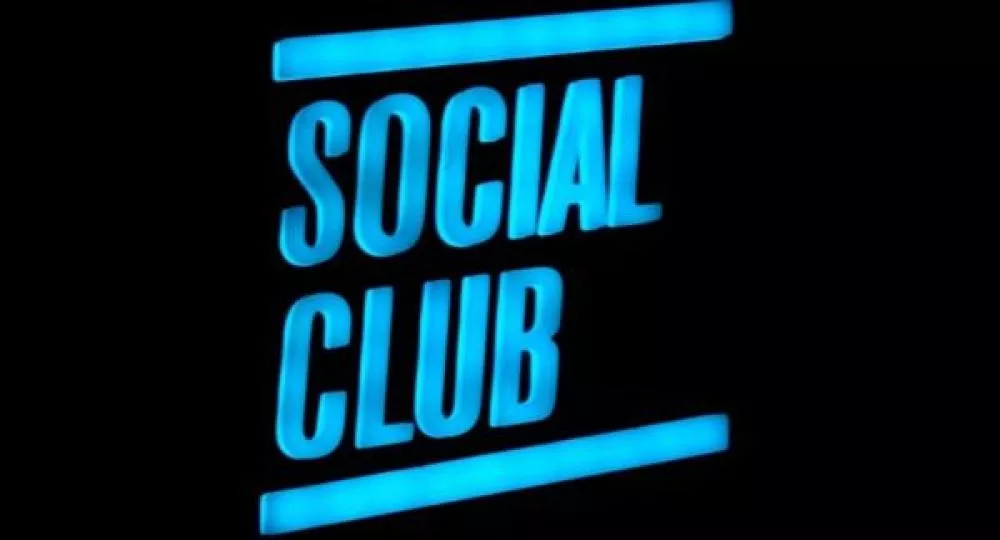 Illustration pour Hasta la vista Social Club !