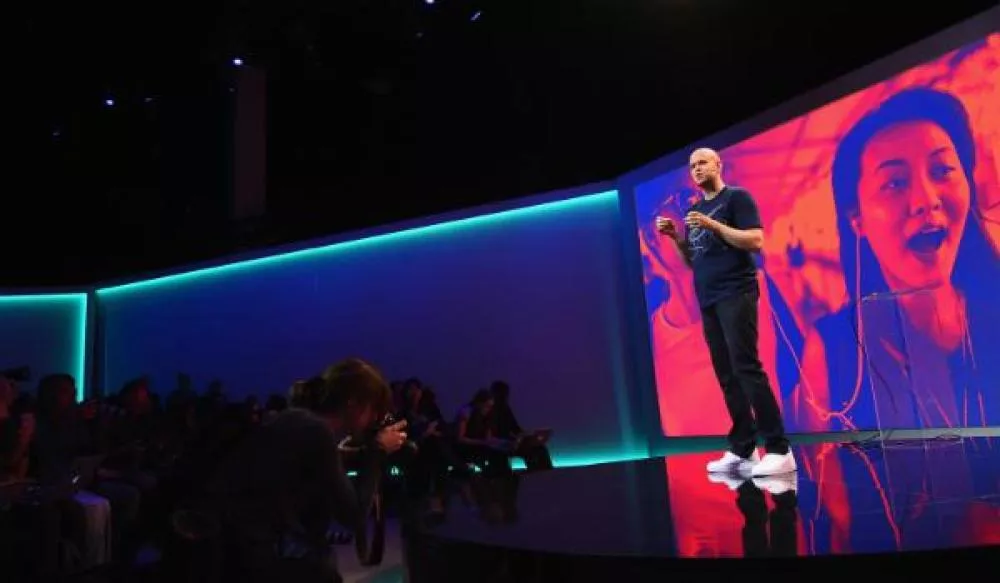 Illustration pour Spotify peut maintenant diffuser des mixes