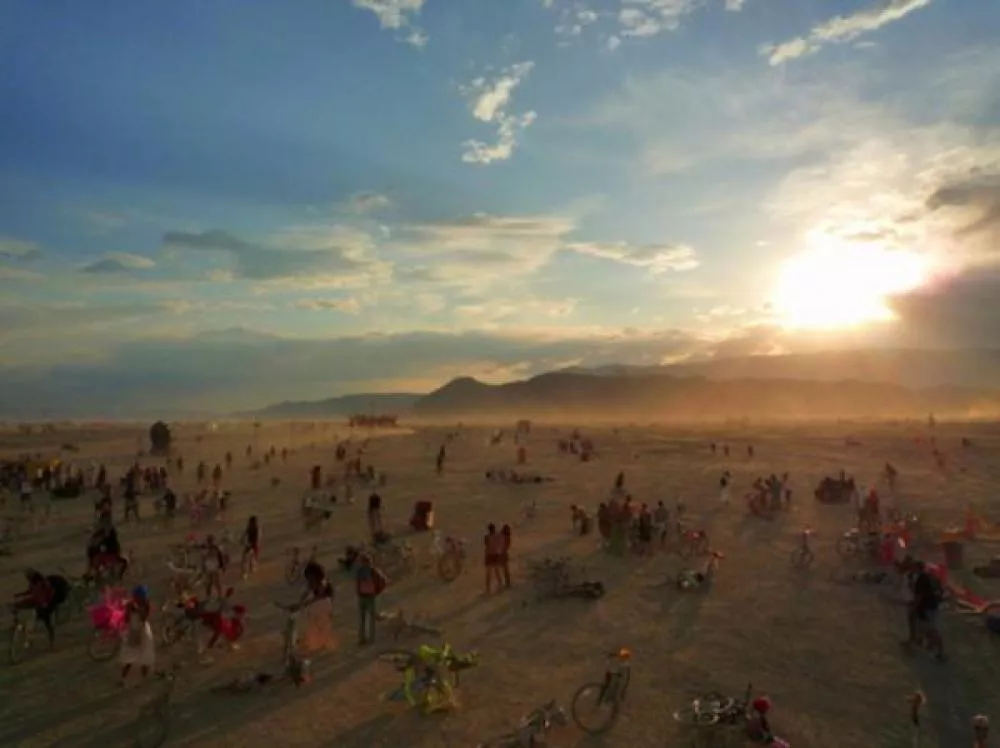 Illustration pour Burning Man débarque aux Pays-Bas