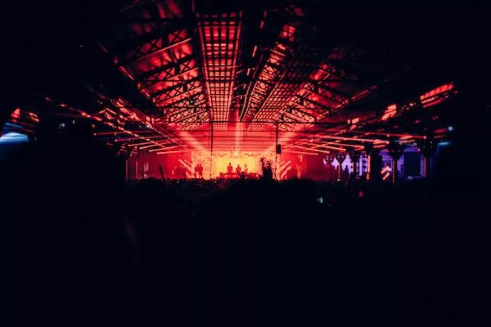 Illustration pour En direct de The Peacock Society 2016