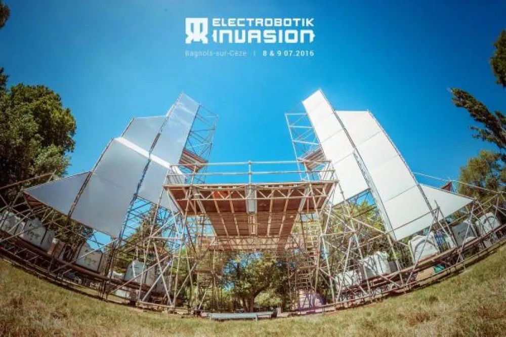 Illustration pour Vivre un festival de l&rsquo;intérieur&nbsp;: on vous emmène backstage à l&rsquo;Electrobotik Invasion