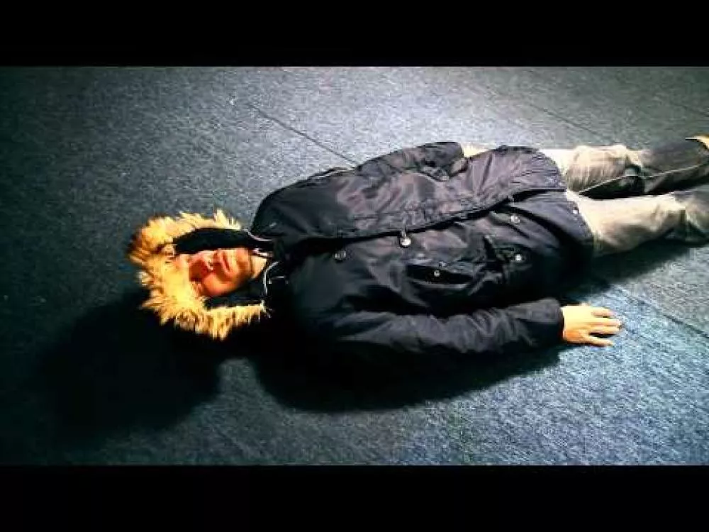 Illustration pour Clip&nbsp;: His Clancyness &#8211; « Safe Around The Edges »