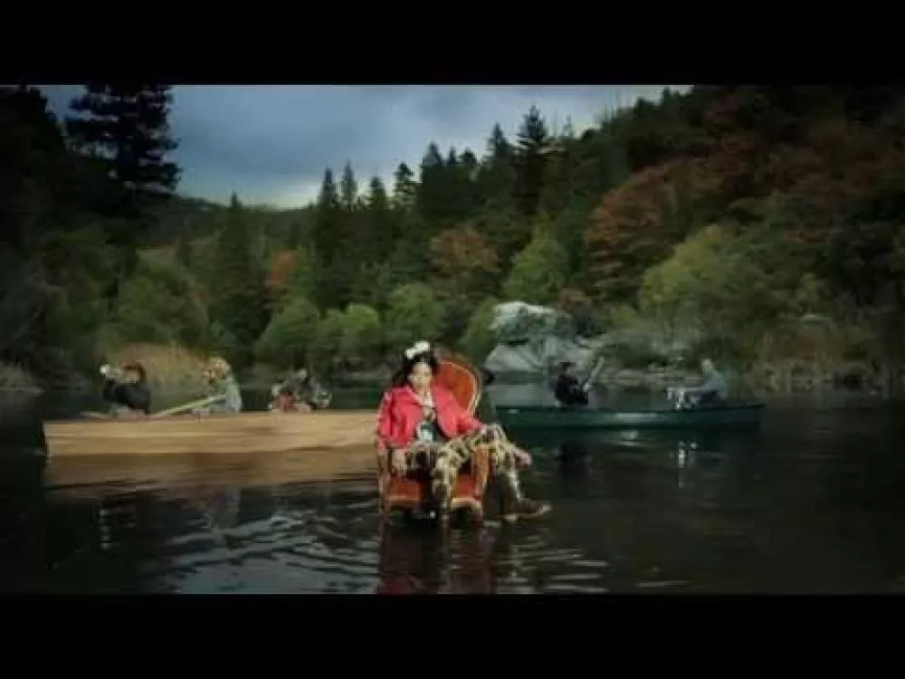 Illustration pour Clip&nbsp;: Kelis &#8211; « Rumble »