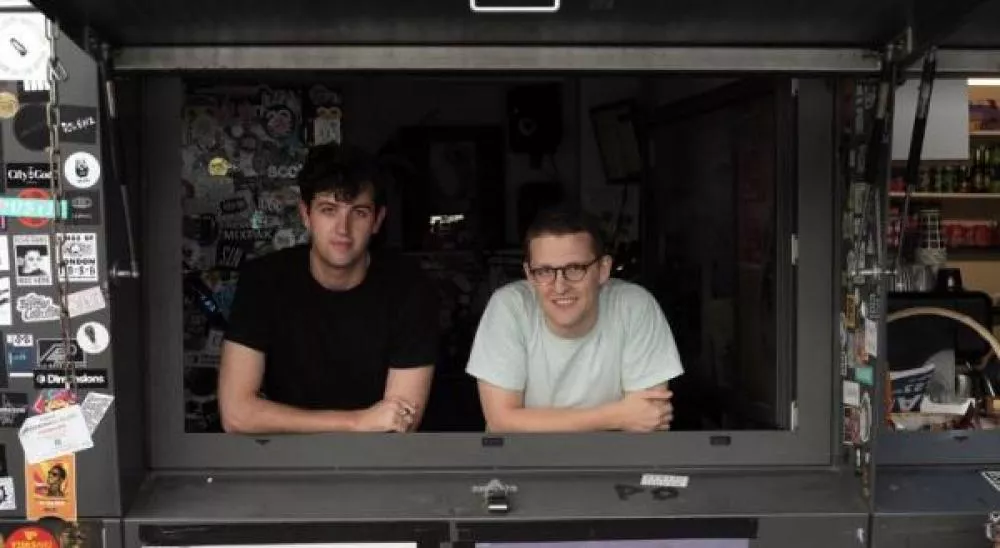 Illustration pour Floating Points et Jamie XX en B2B sur NTS Radio