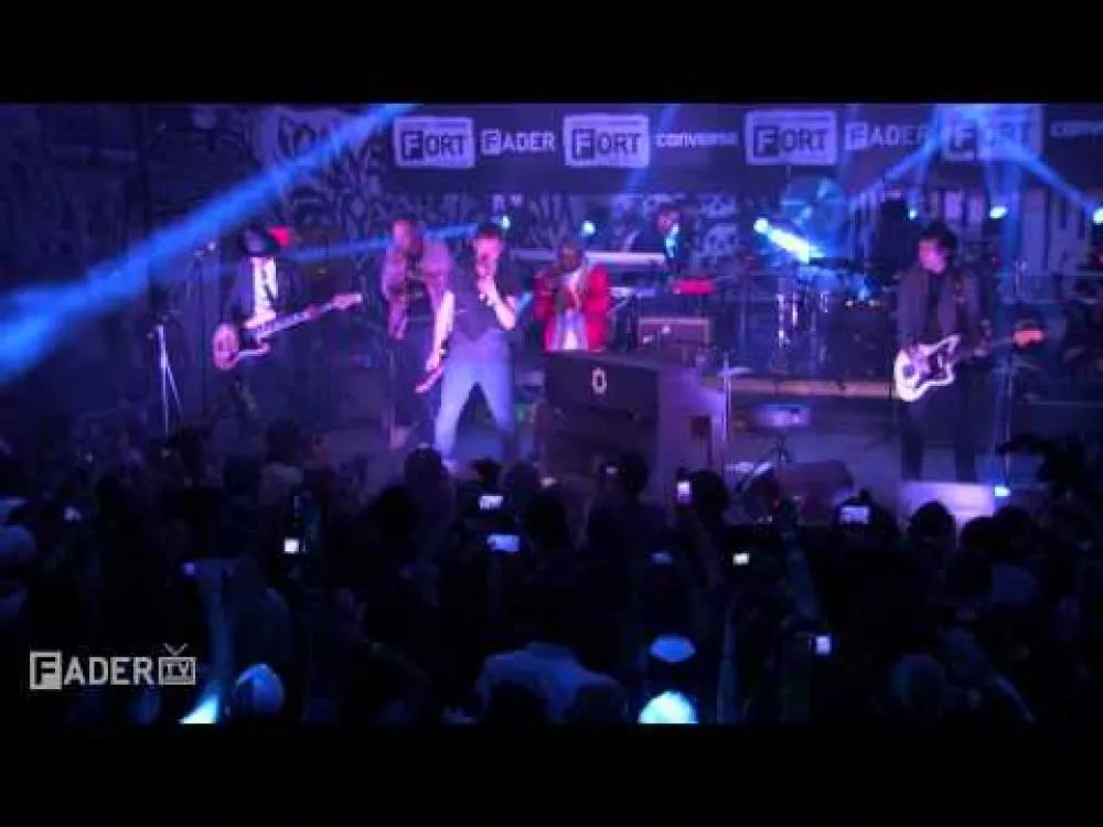 Illustration pour Damon Albarn, Snoop Dogg et Deltron 3030 reprennent « Clint Eastwood »