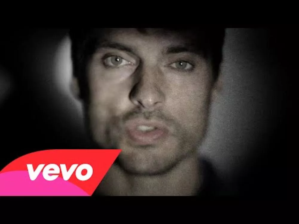 Illustration pour Clip&nbsp;: François &#038; The Atlas Mountains &#8211; « La Fille Aux Cheveux De Soie »