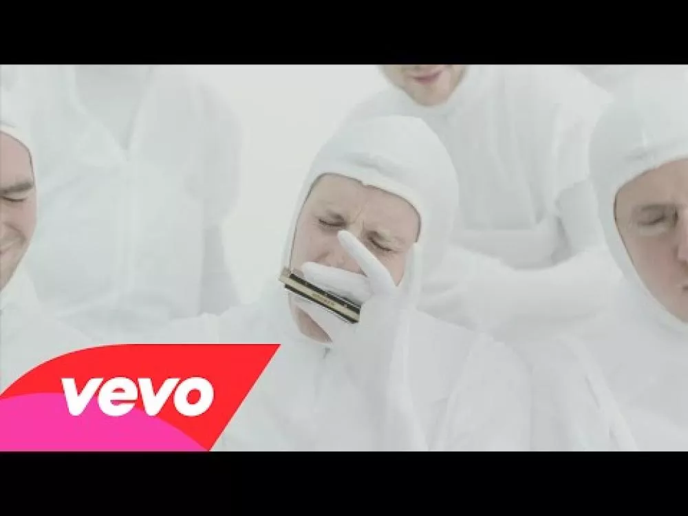 Illustration pour « Feel Of Love », le clip complètement dingue de Tensnake