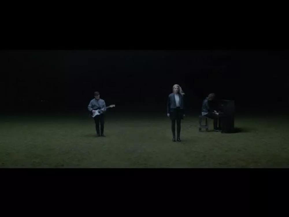 Illustration pour Clip&nbsp;: London Grammar &#8211; « Nightcall »