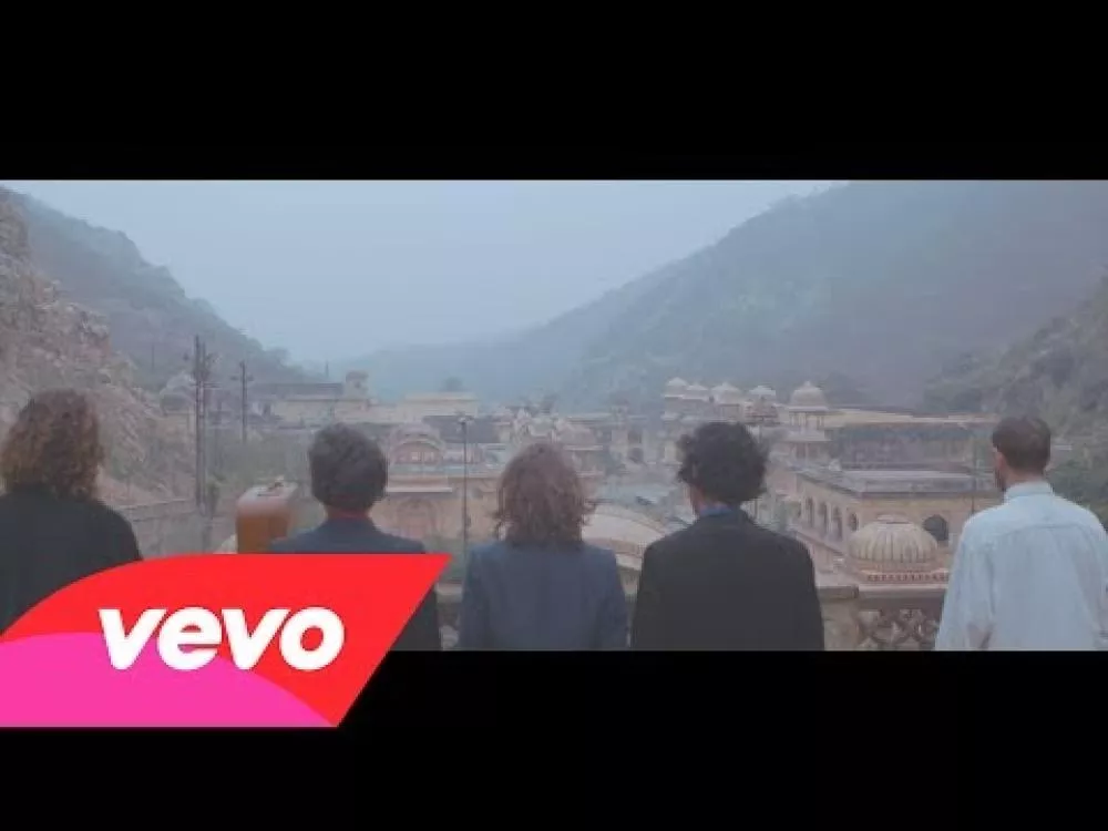 Illustration pour Clip&nbsp;: Natas Loves You &#8211; « Skip Stones »