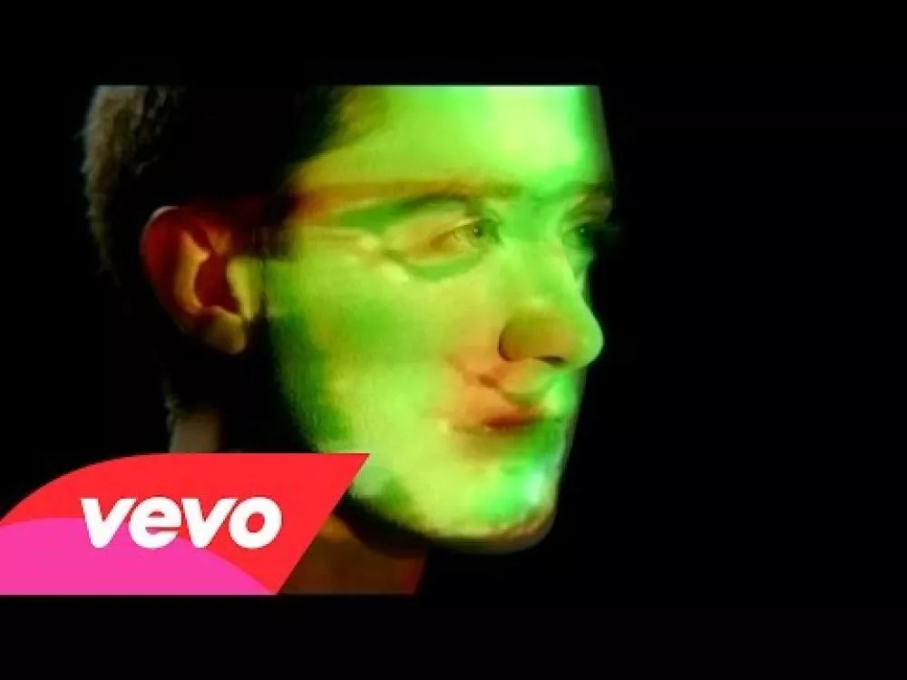 Illustration pour Clip&nbsp;: Villagers &#8211; « Occupy Your Mind »