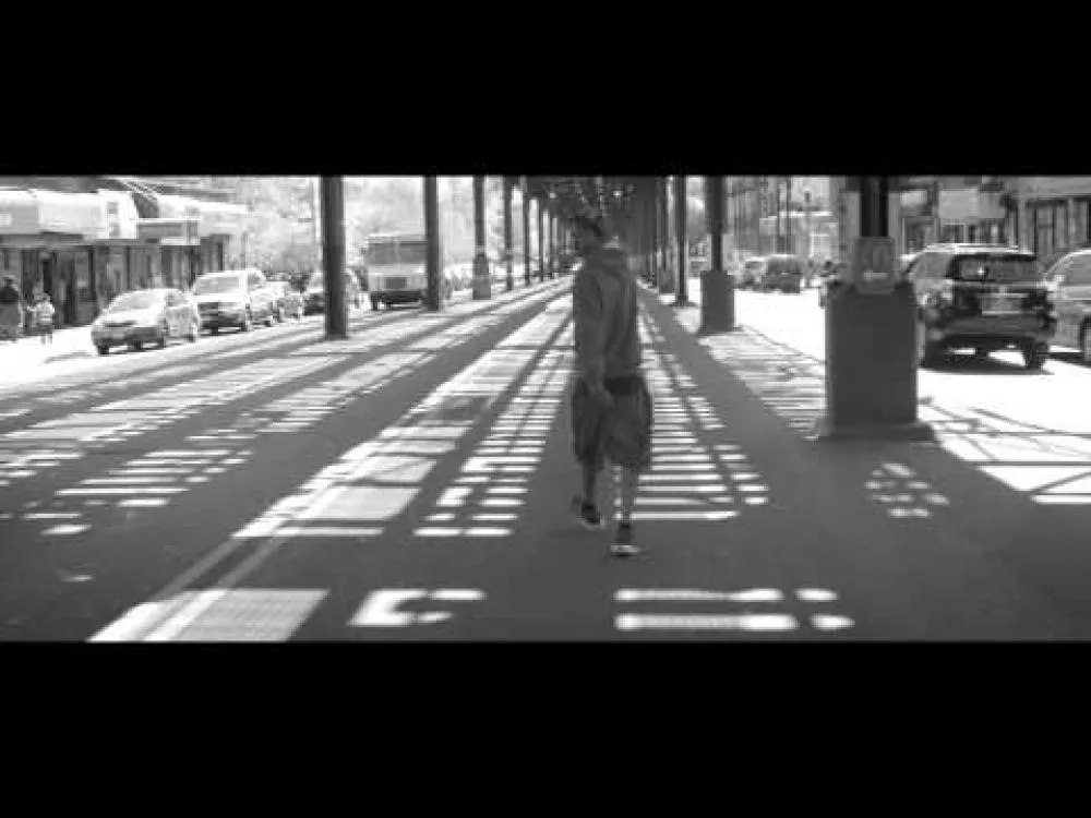 Illustration pour Clip&nbsp;: Toys &#8211; « Hey Boy »