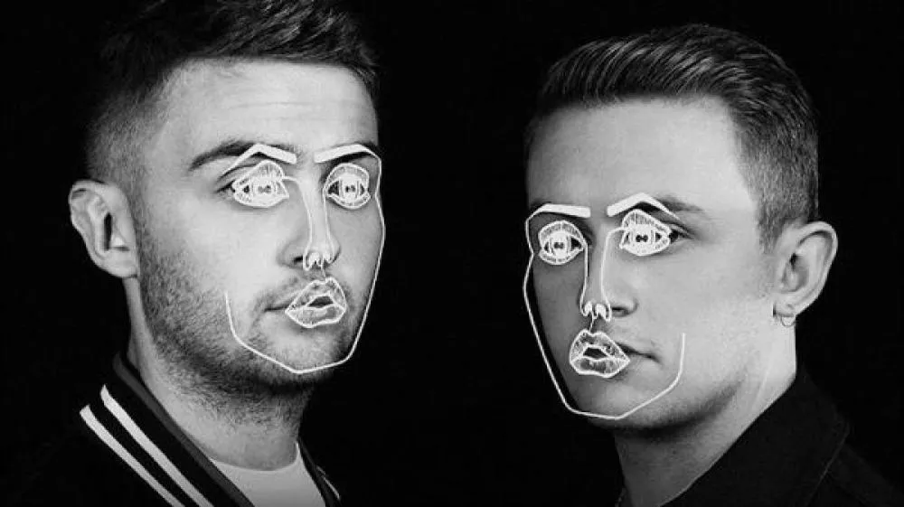 Illustration pour Disclosure en DJ set depuis&#8230; sa cuisine