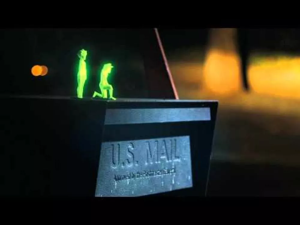 Illustration pour Clip&nbsp;: Cut Copy &#8211; « We Are Explorers »