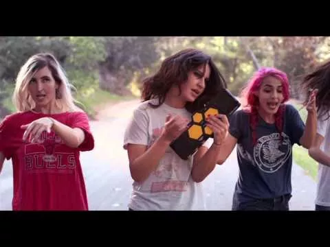 Illustration pour Clip&nbsp;: Warpaint &#8211; « Disco//Very » / « Keep It Healthy »